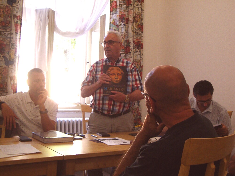 dsc09094-b.jpg