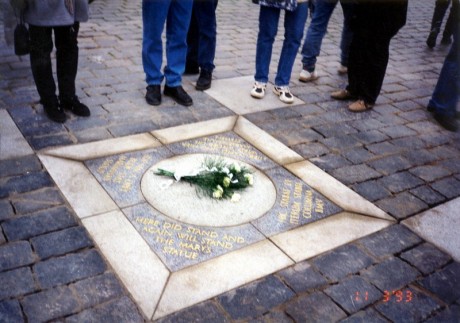 zakladni-kamen-1993.jpg